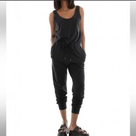 UGG Black Sleeveless Jumpsuit with Relaxed Fit - Picture 1 of 11